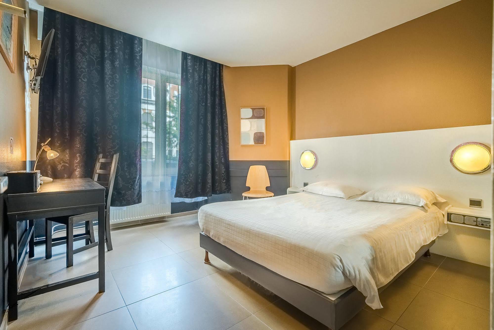 Hotel Lambeau Etterbeek Exterior foto